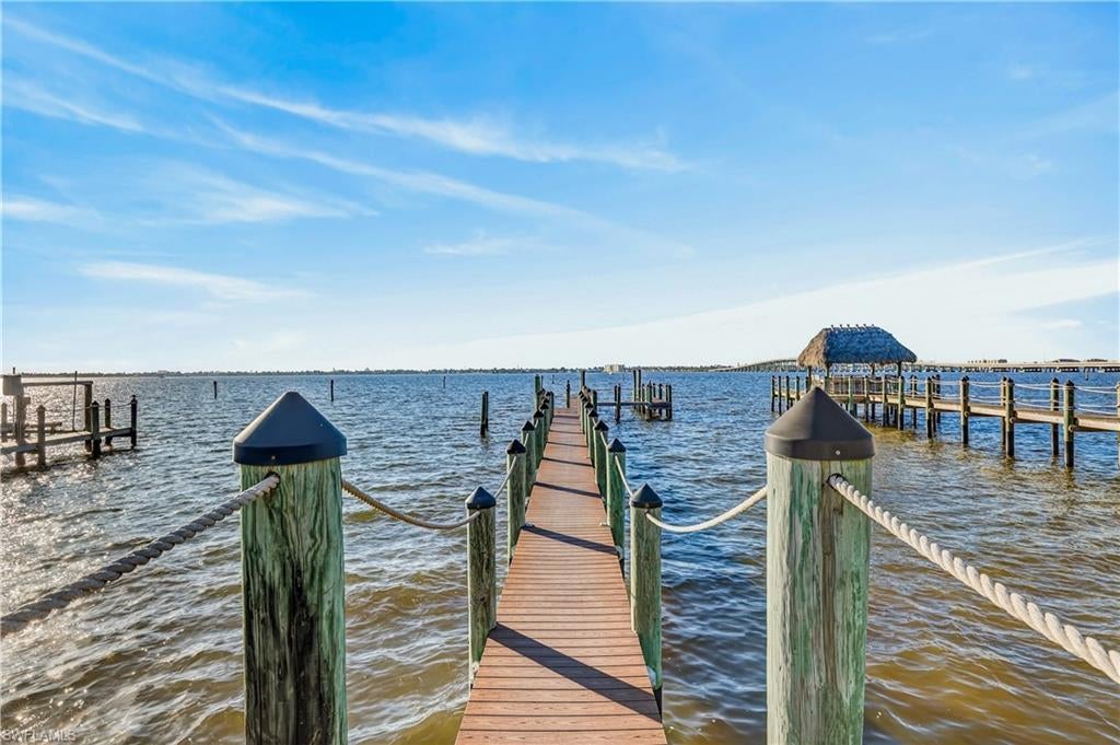 RIVERSIDE YACHT CLUB - Residential