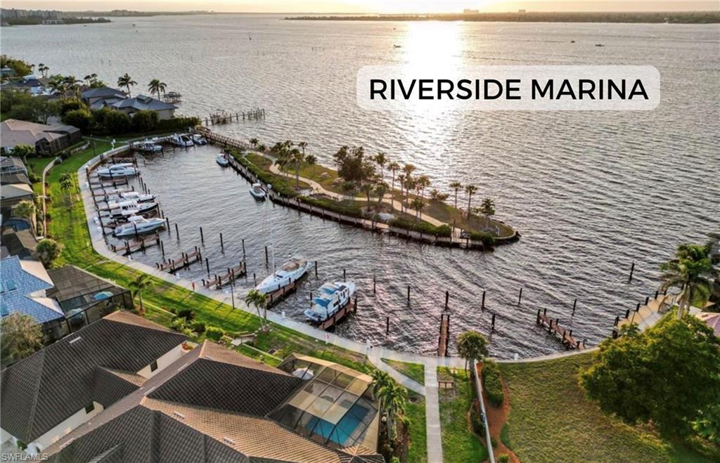RIVERSIDE YACHT CLUB - Residential