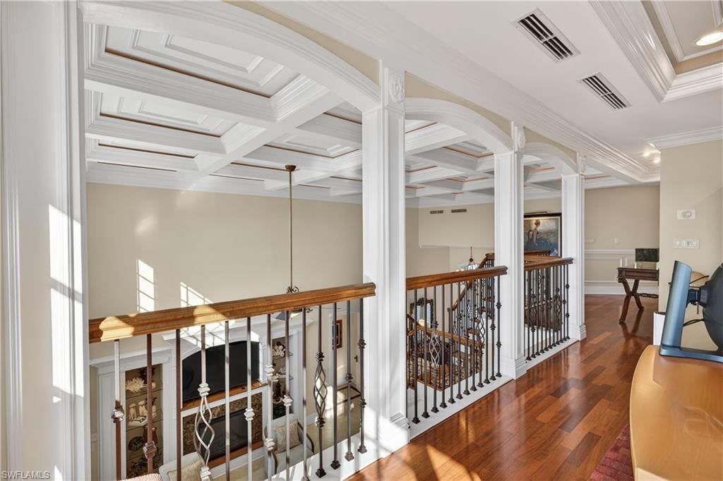 RIVERSIDE YACHT CLUB - Residential