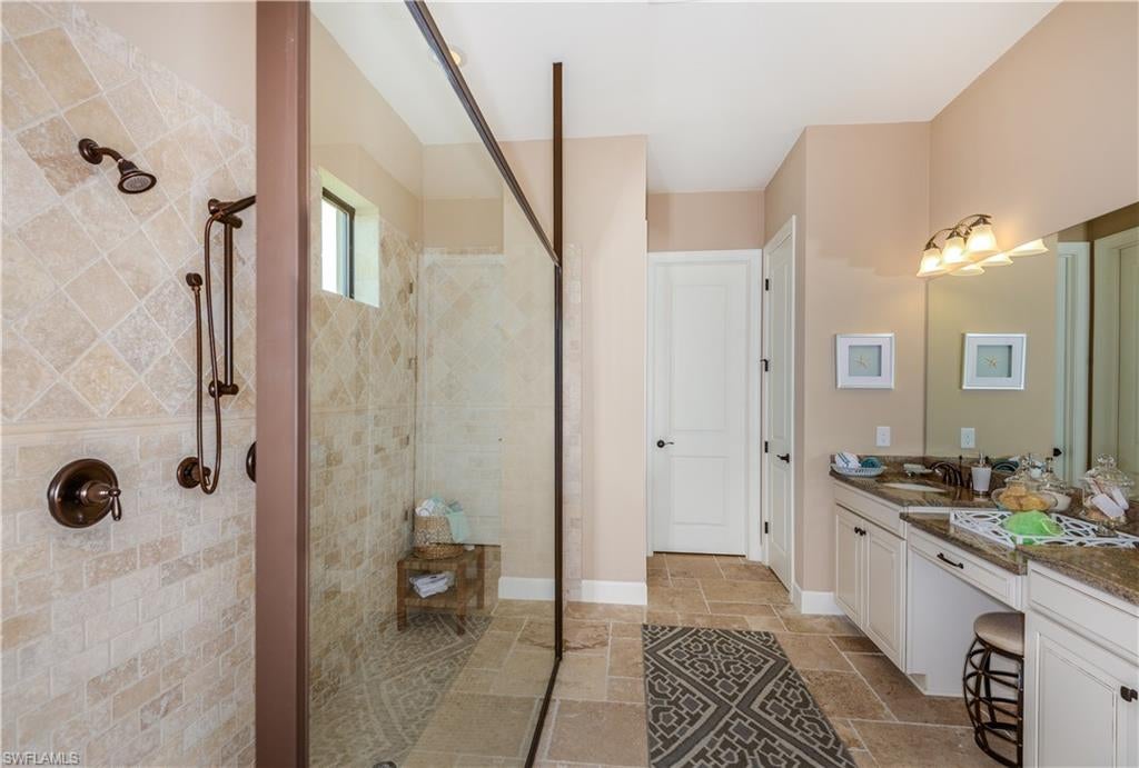 PEBBLE POINTE - Residential