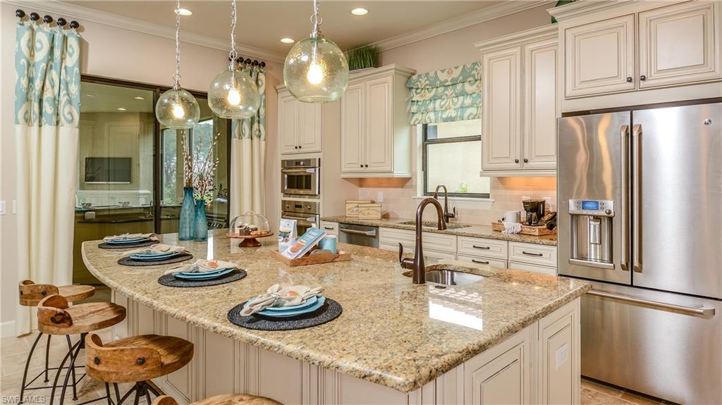 PEBBLE POINTE - Residential