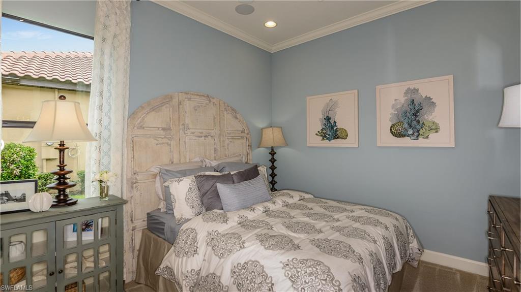 PEBBLE POINTE - Residential