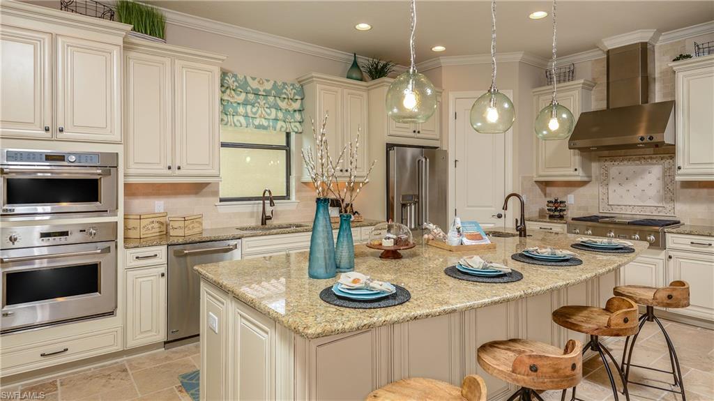 PEBBLE POINTE - Residential