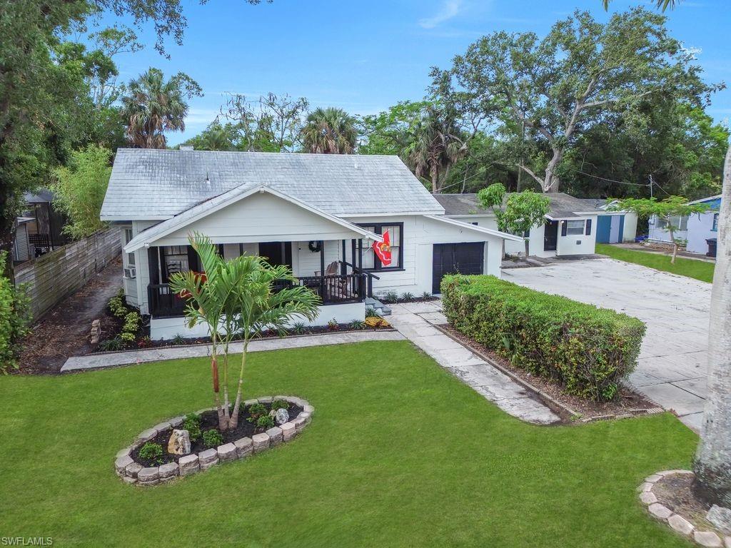 LACOLINA - Residential Income