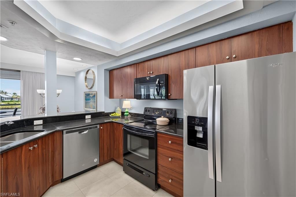 LANDS ENDS VILLAGE CONDO - Residential