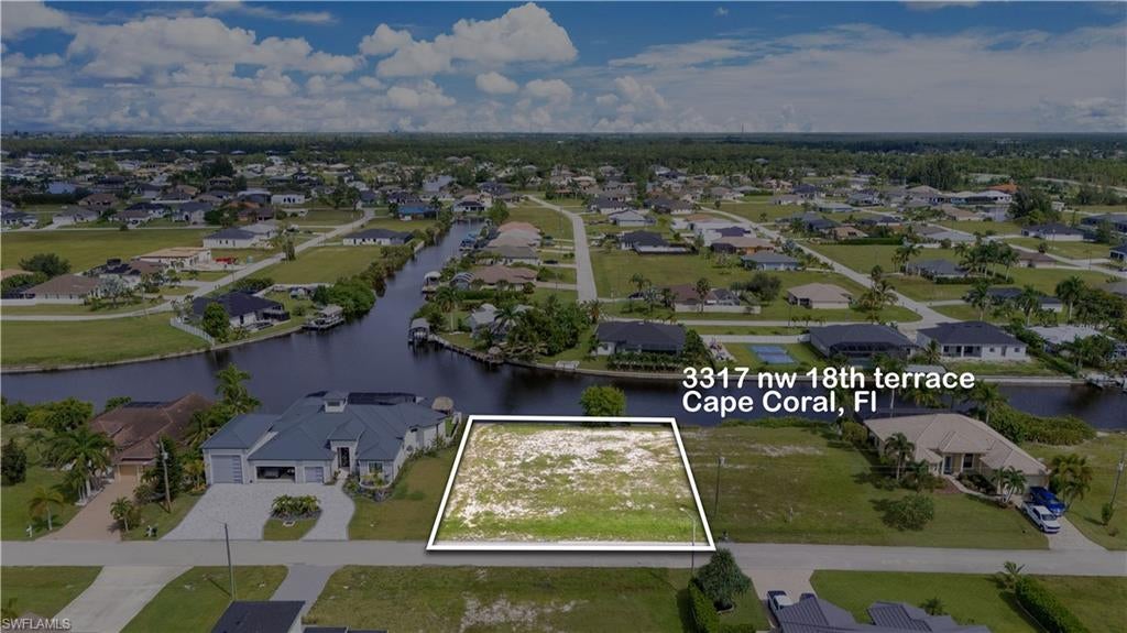 CAPE CORAL - Land