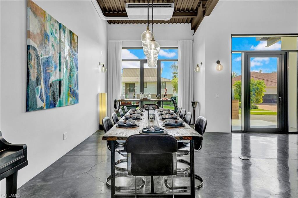 MARCO BEACH - Residential