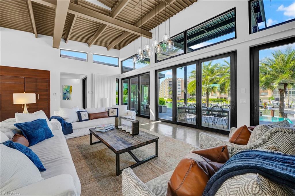 MARCO BEACH - Residential