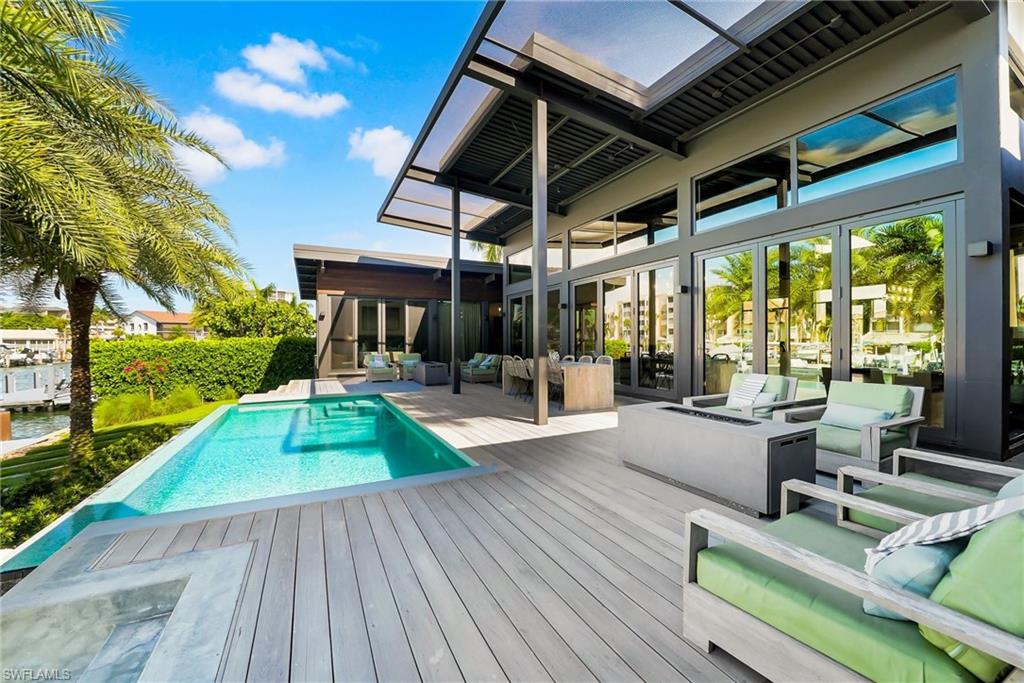 MARCO BEACH - Residential