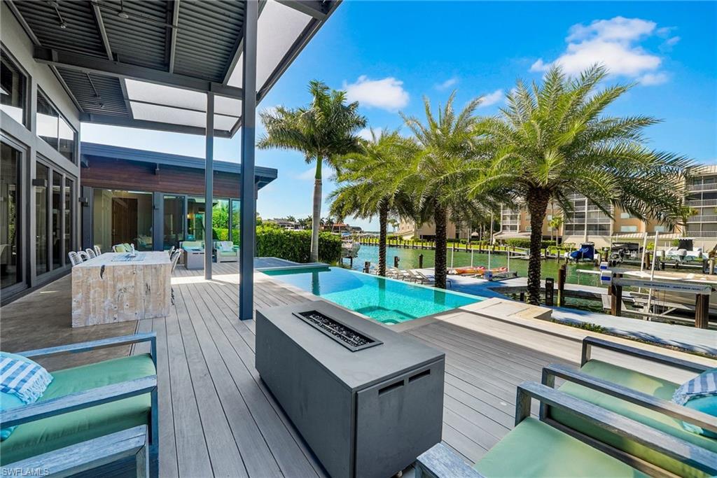 MARCO BEACH - Residential