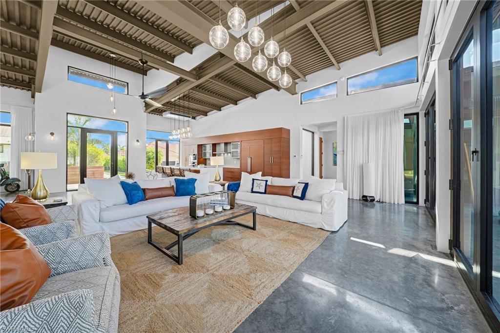 MARCO BEACH - Residential