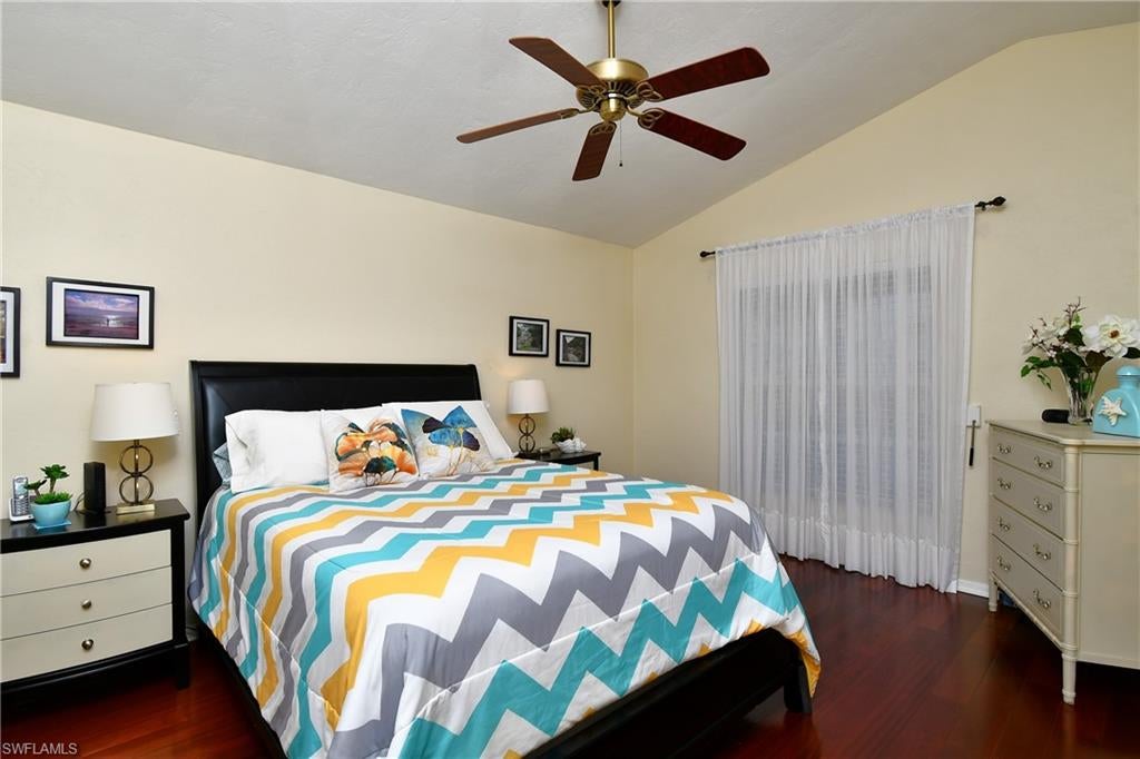BEACON SQUARE - Residential