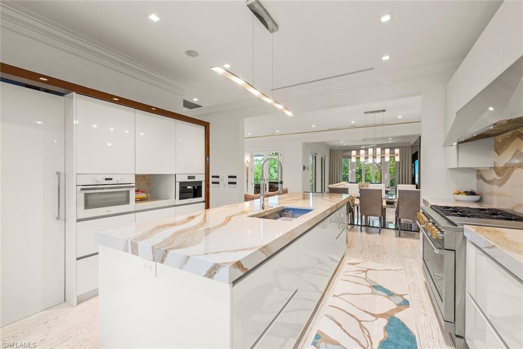SANIBEL ESTATES - Residential
