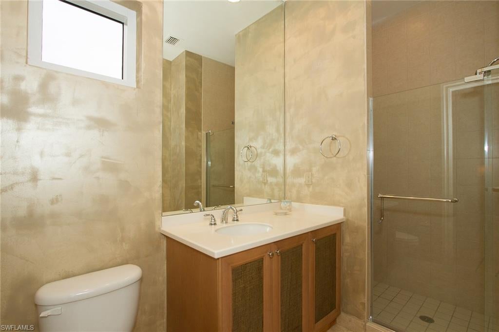 ESPERIA SOUTH - Residential Lease
