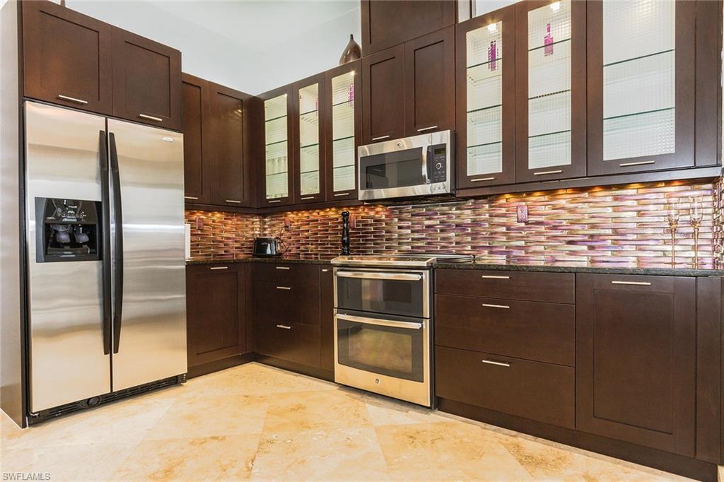 ESPERIA SOUTH - Residential Lease