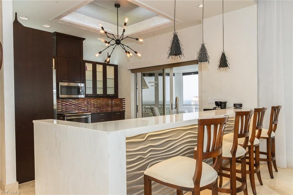 ESPERIA SOUTH - Residential Lease