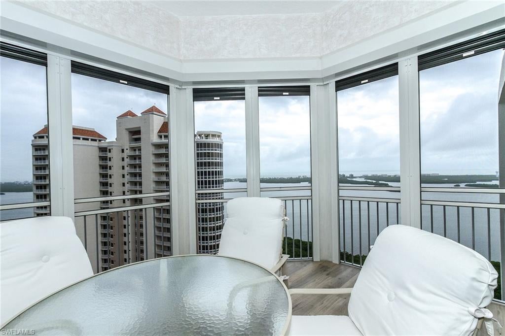 ESPERIA SOUTH - Residential Lease