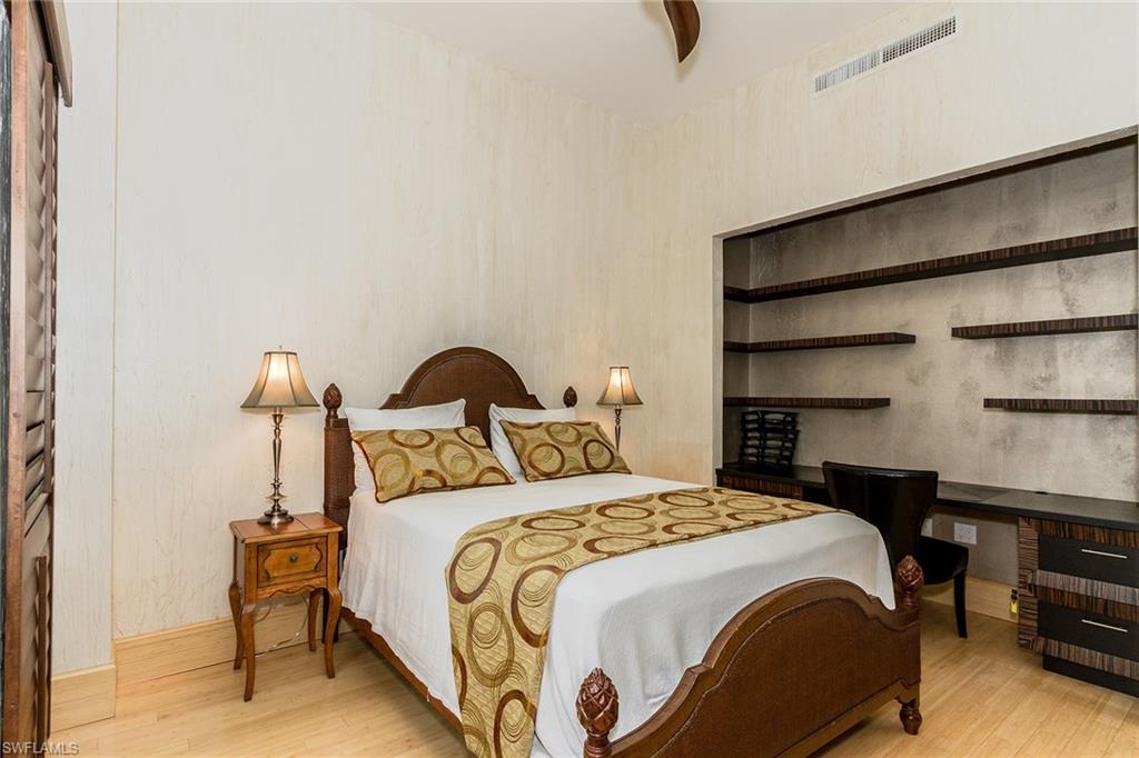 ESPERIA SOUTH - Residential Lease