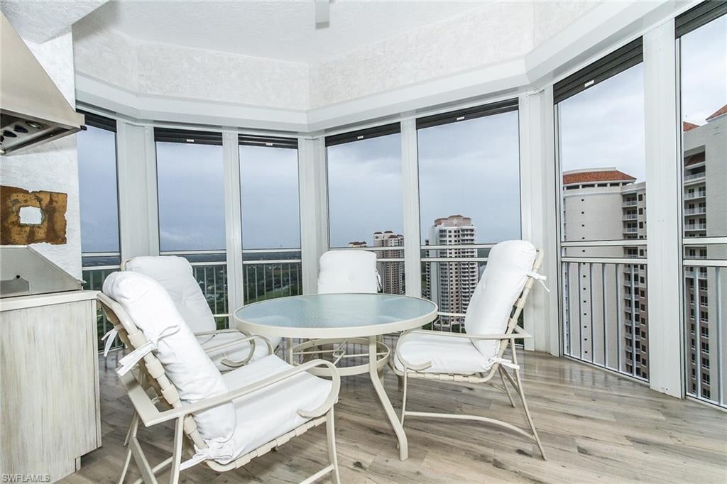 ESPERIA SOUTH - Residential Lease