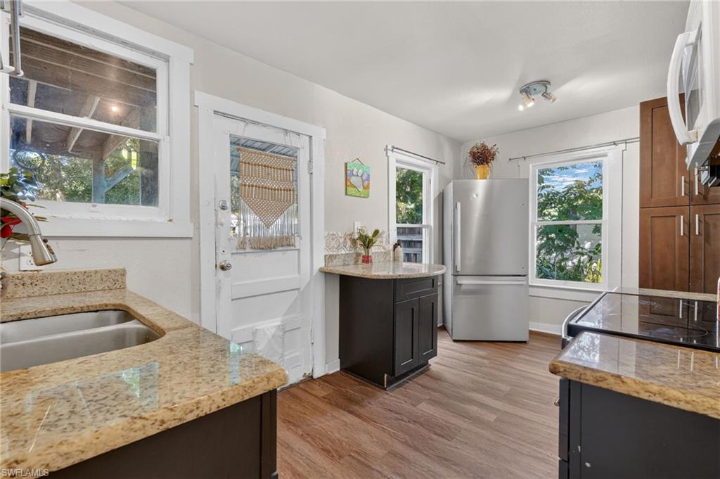 FORT MYERS - Residential Income