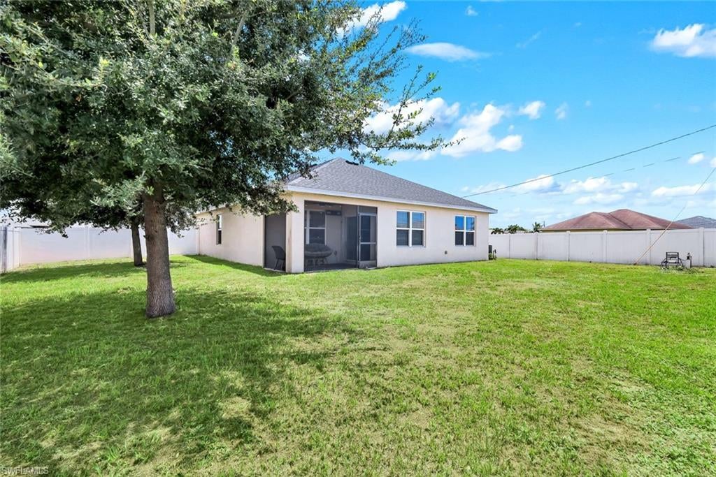 CAPE CORAL - Residential