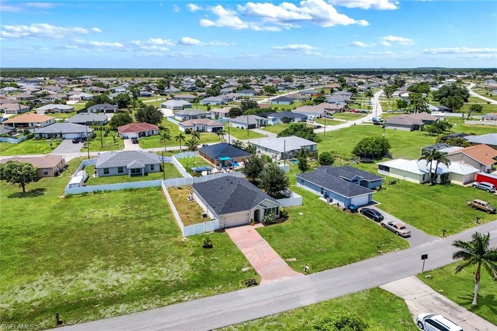 CAPE CORAL - Residential