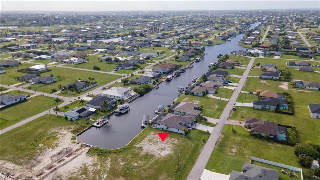 CAPE CORAL - Land