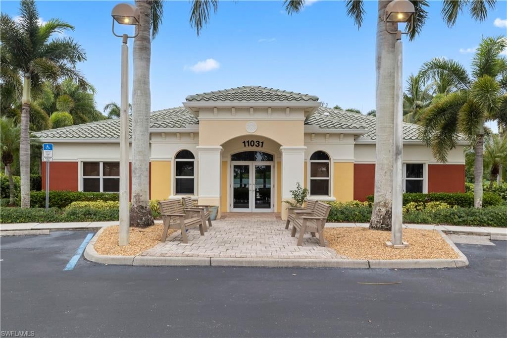 GULF REFLECTIONS - Residential