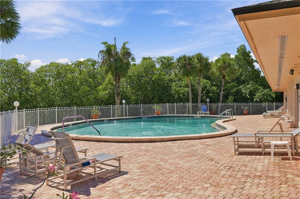 PARKWAY CONDO - Residential