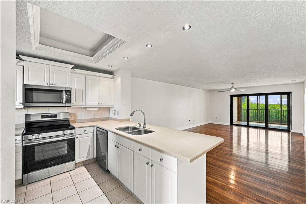PARKWAY CONDO - Residential
