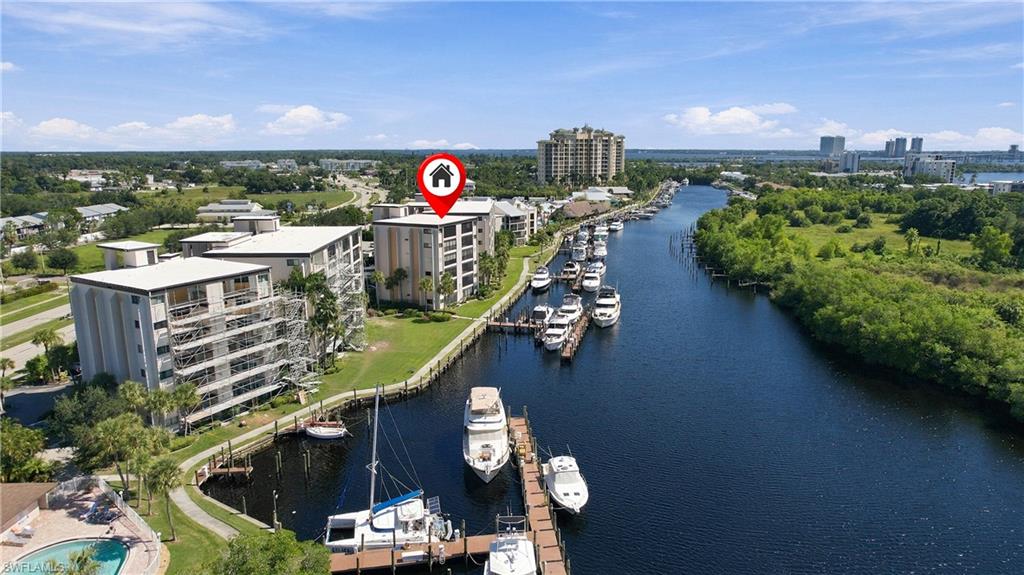 PARKWAY CONDO - Residential