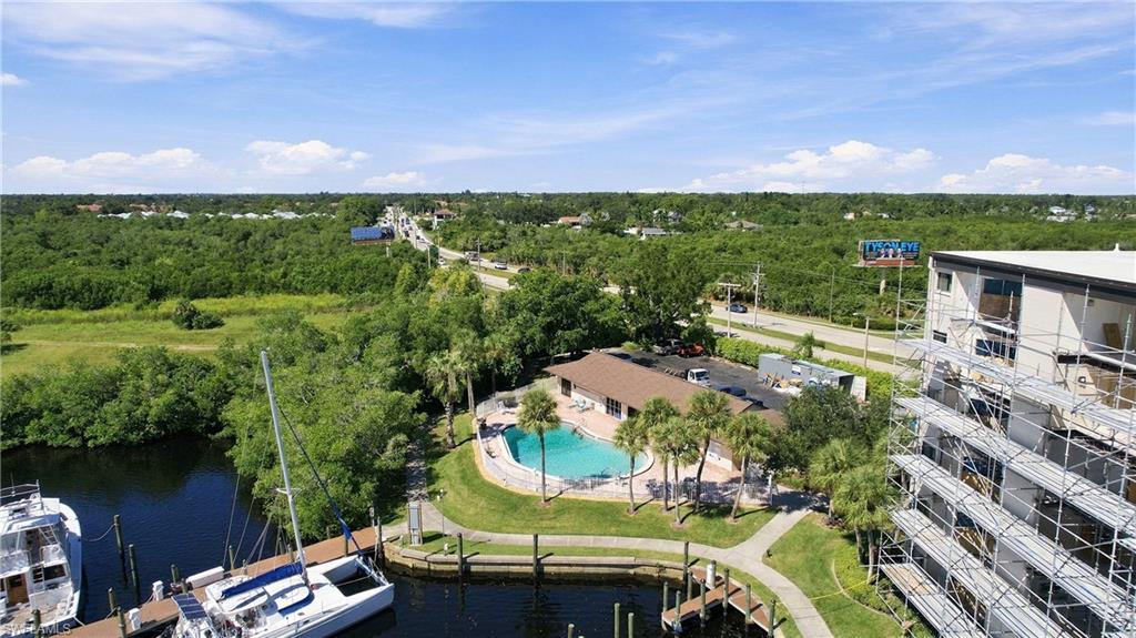 PARKWAY CONDO - Residential