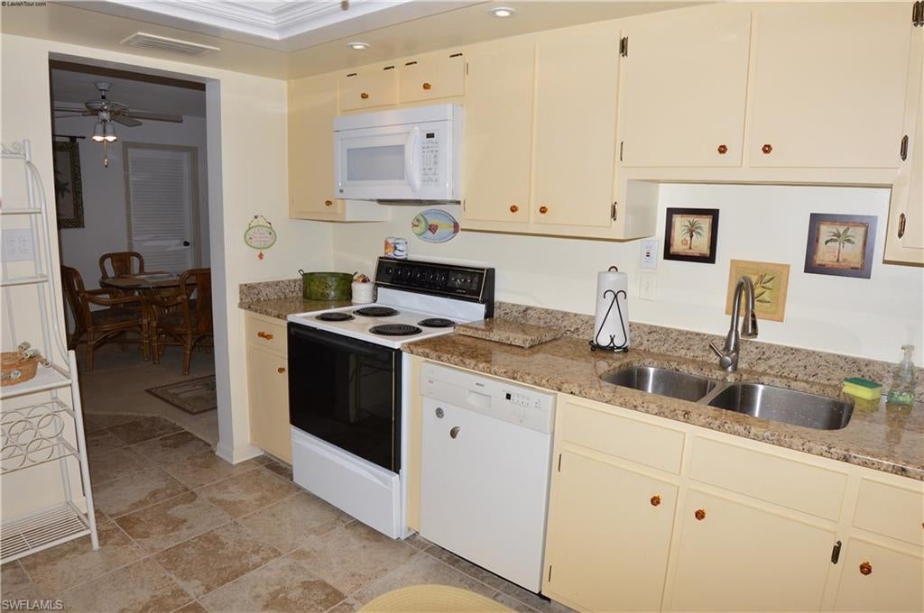 CRECIENTE CONDO SOUTH - Residential