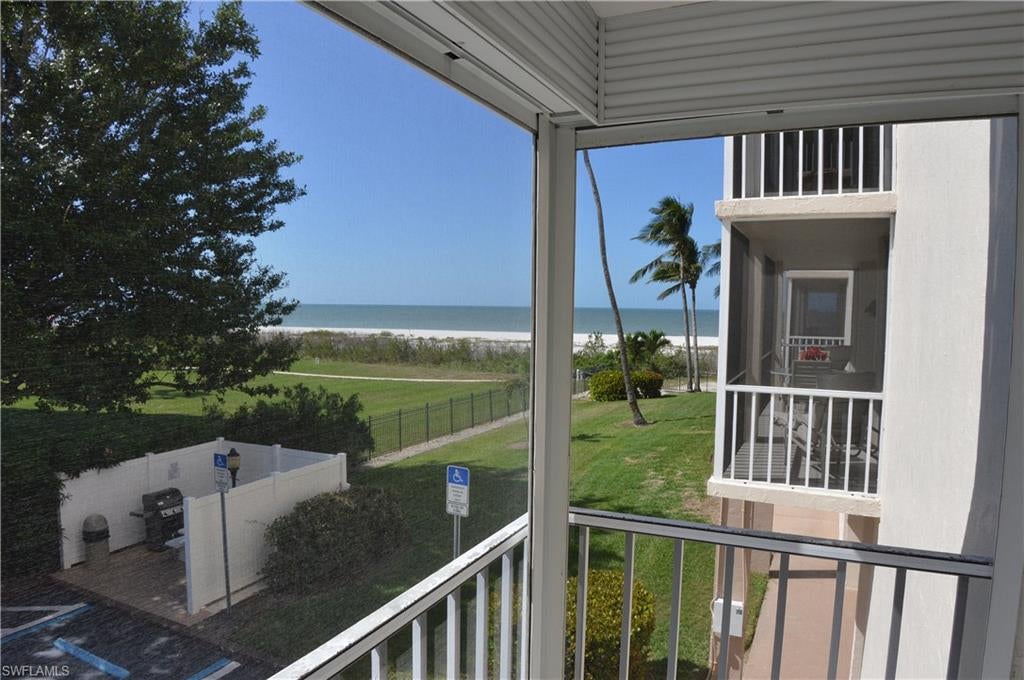 CRECIENTE CONDO SOUTH - Residential