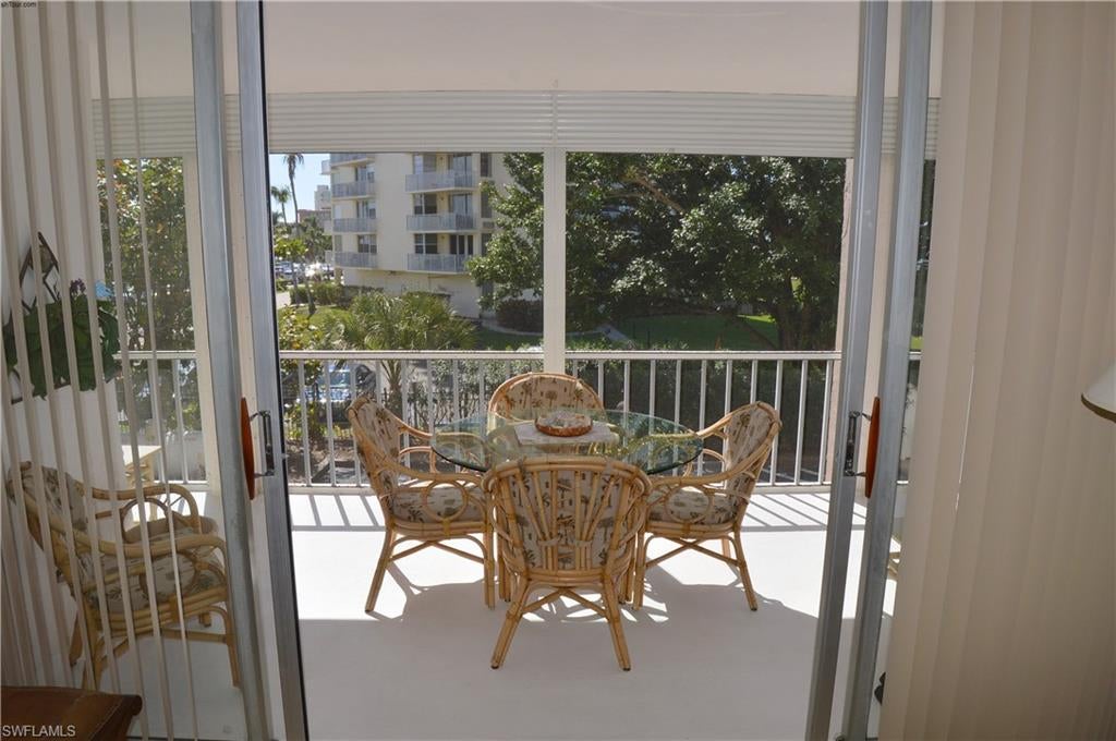 CRECIENTE CONDO SOUTH - Residential