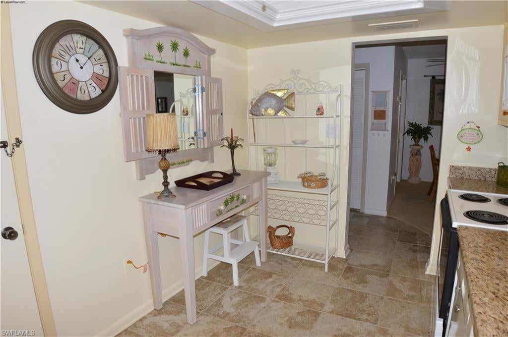 CRECIENTE CONDO SOUTH - Residential