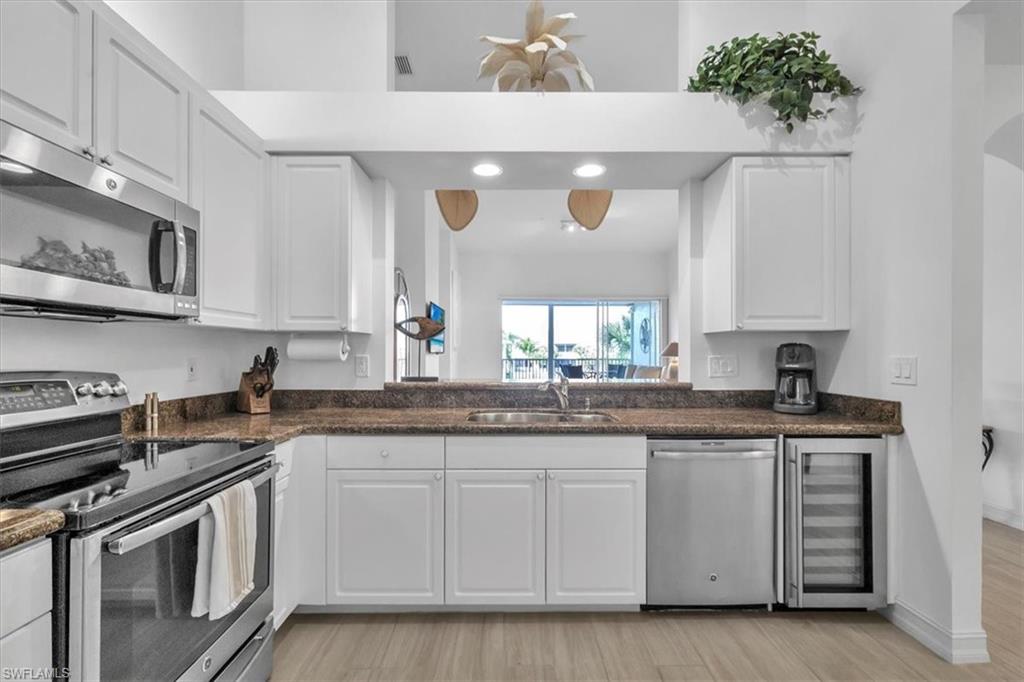 BREAKWATER - Residential Lease