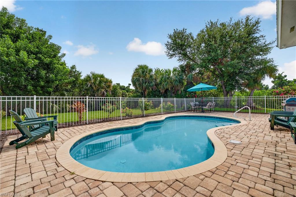 BRIGHT WATER - Residential