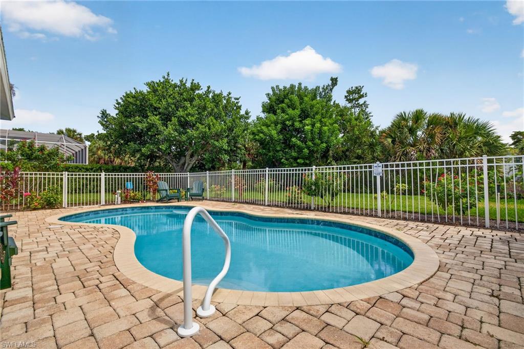 BRIGHT WATER - Residential