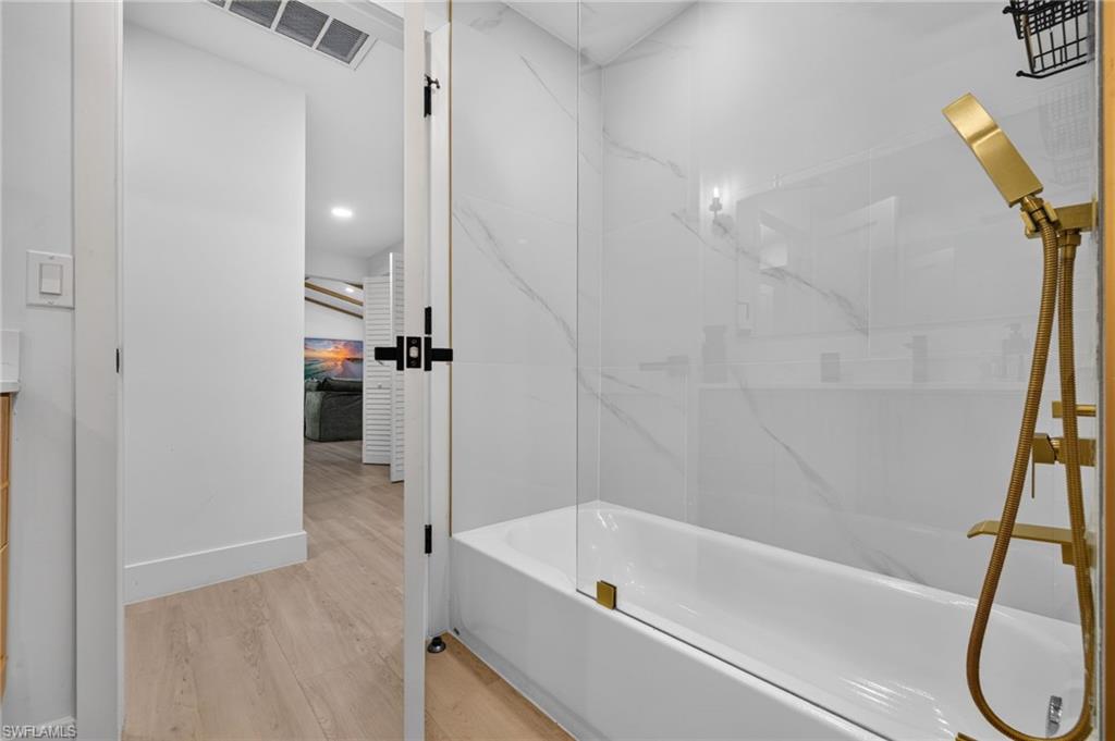 BRIGHT WATER - Residential