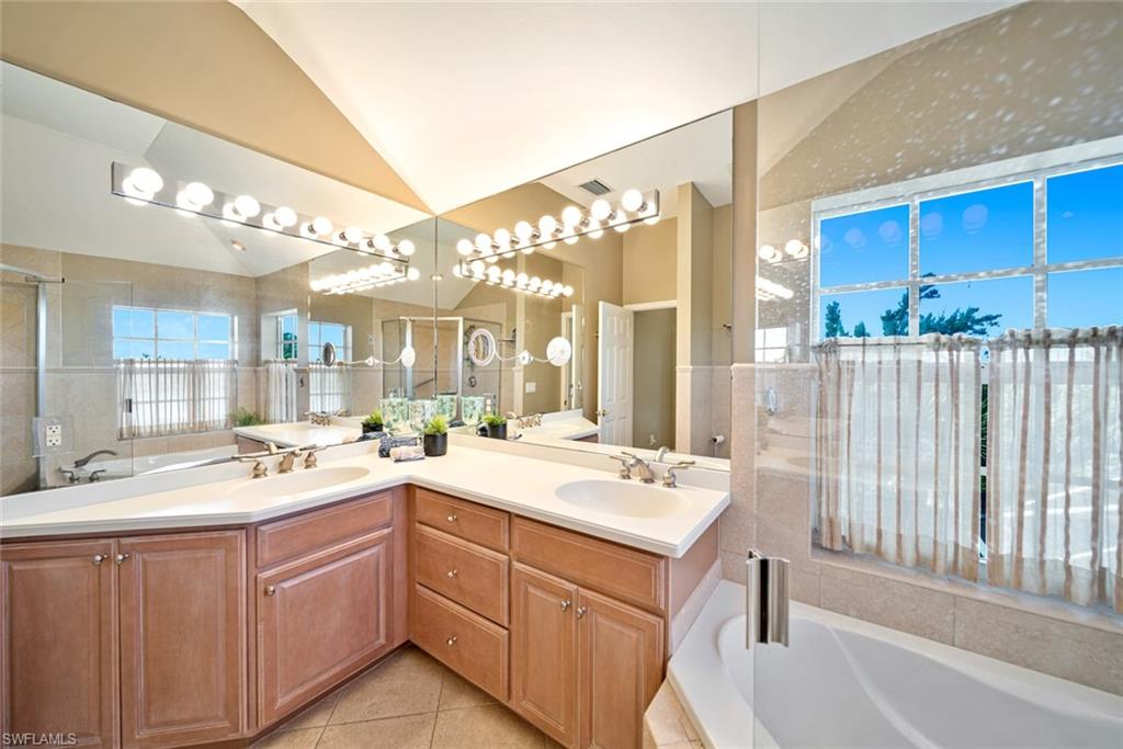 CASTAWAY ESTATES - Residential