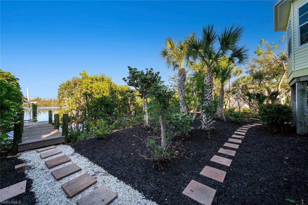 CASTAWAY ESTATES - Residential