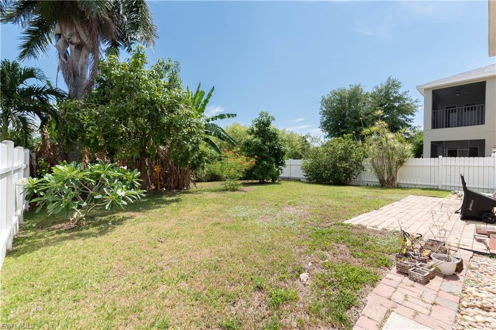 GLADIOLUS PRESERVE - Residential