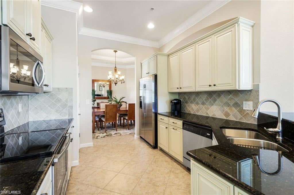 IRONSTONE - Residential Lease