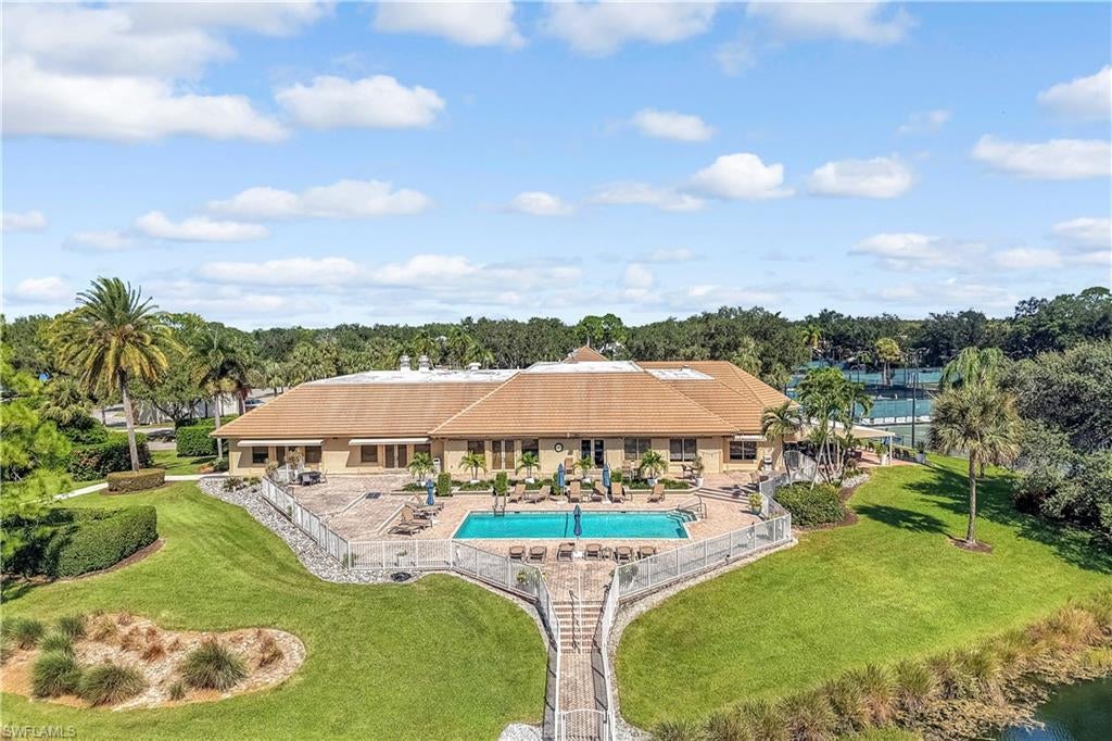 LONGSHORE LAKE - Residential