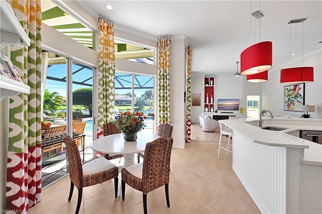 LONGSHORE LAKE - Residential