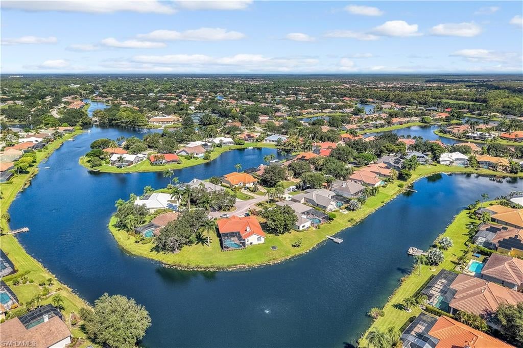 LONGSHORE LAKE - Residential