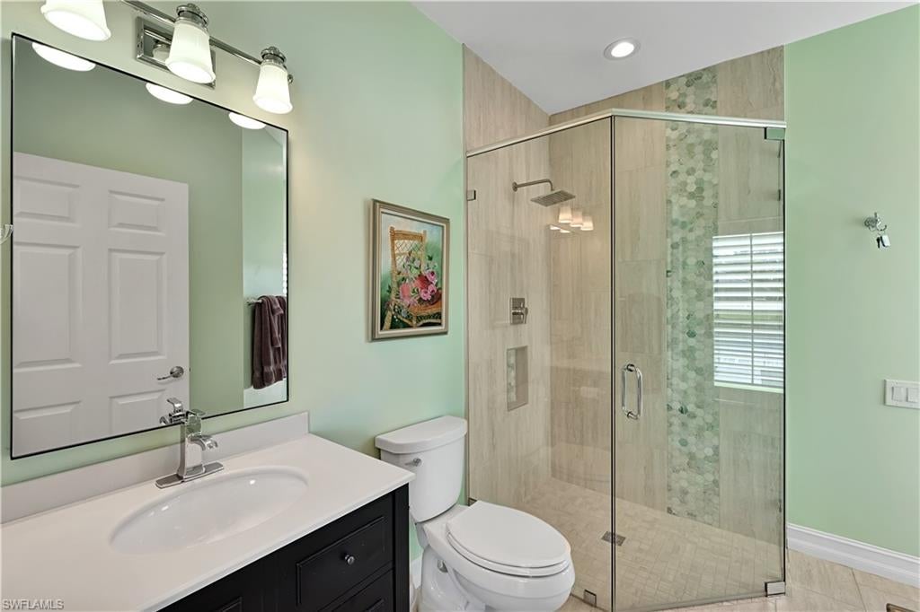 LONGSHORE LAKE - Residential