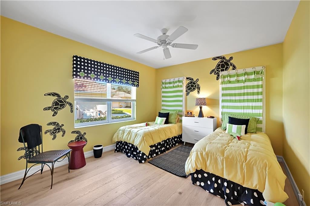 LONGSHORE LAKE - Residential