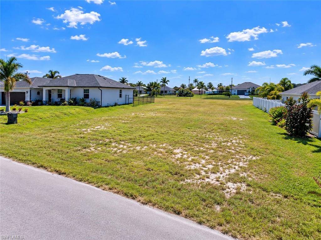 CAPE CORAL - Land